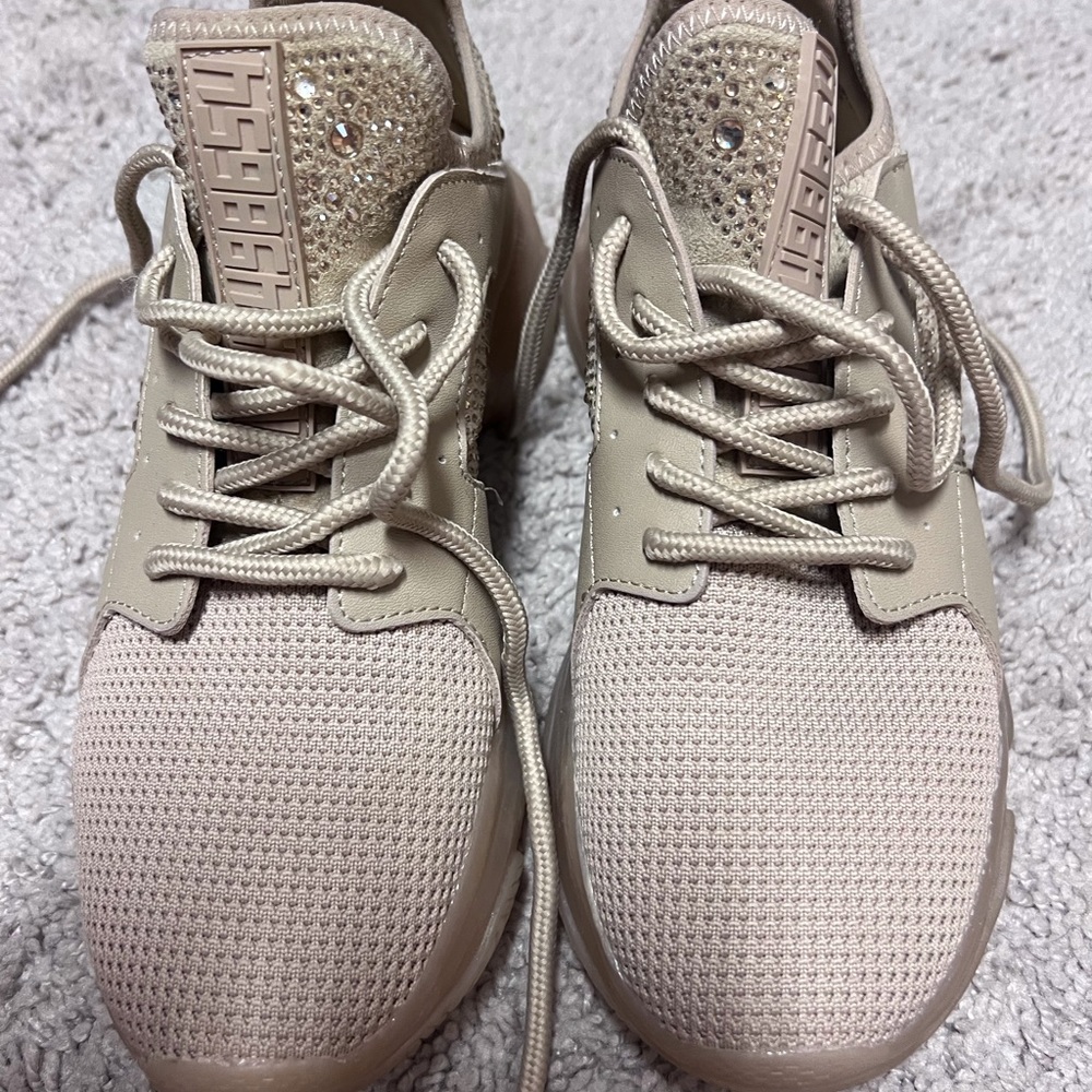 Steve Madden